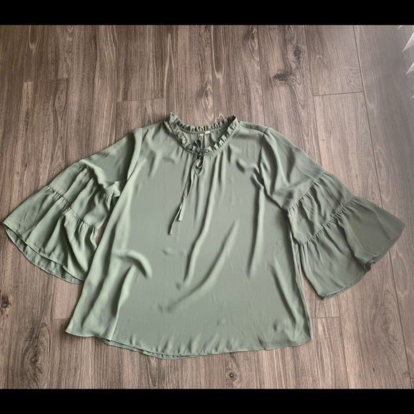 boho flowy sage green boho festival popover flirty blouse Feminine ruffles 18/20 - Picture 3 of 8